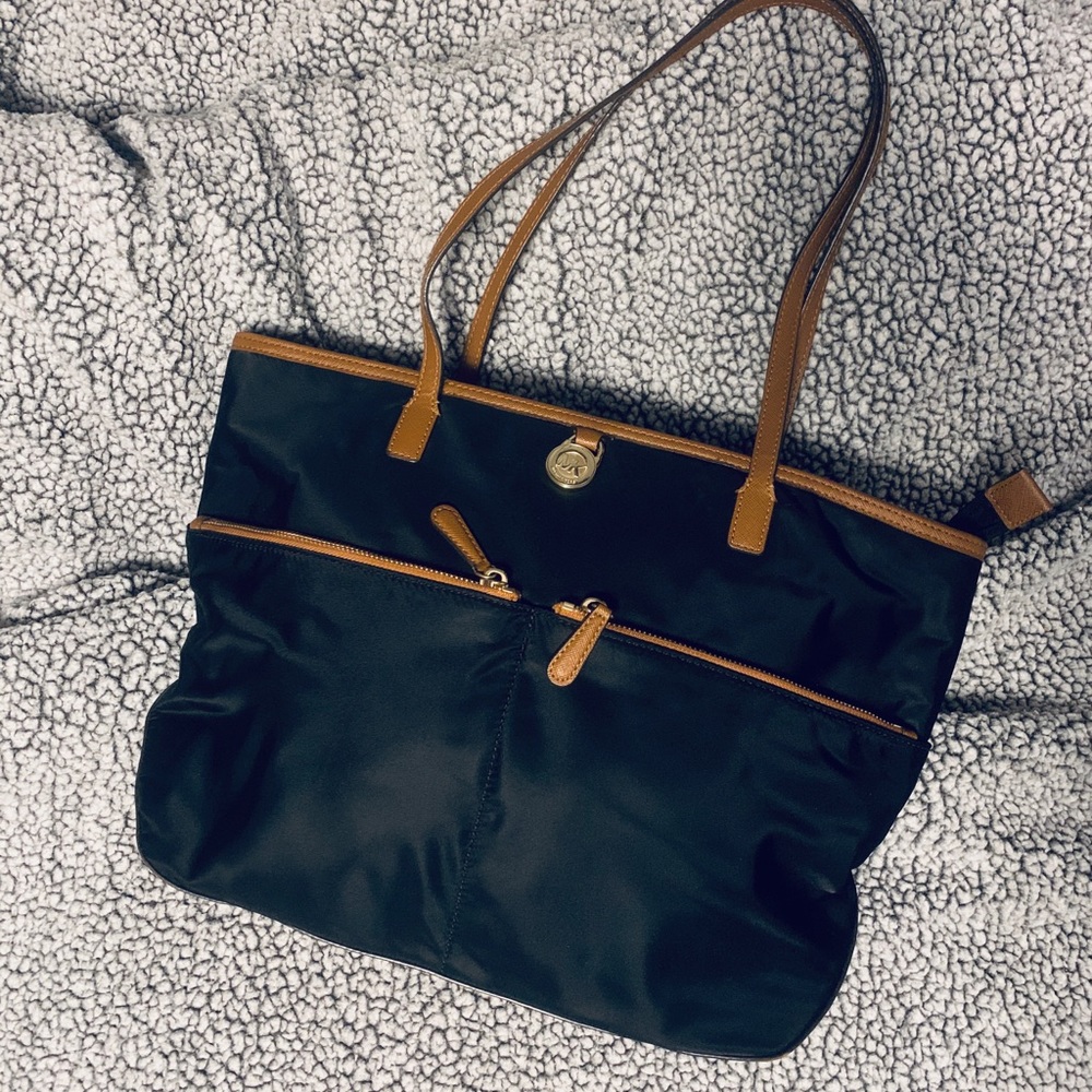 EUC Michael Kors Large black tote